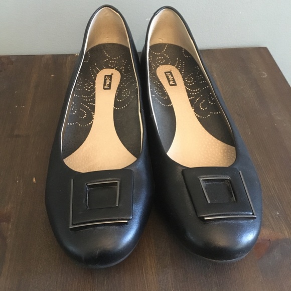 Propet Julia black flats, size 11. - Picture 3 of 6